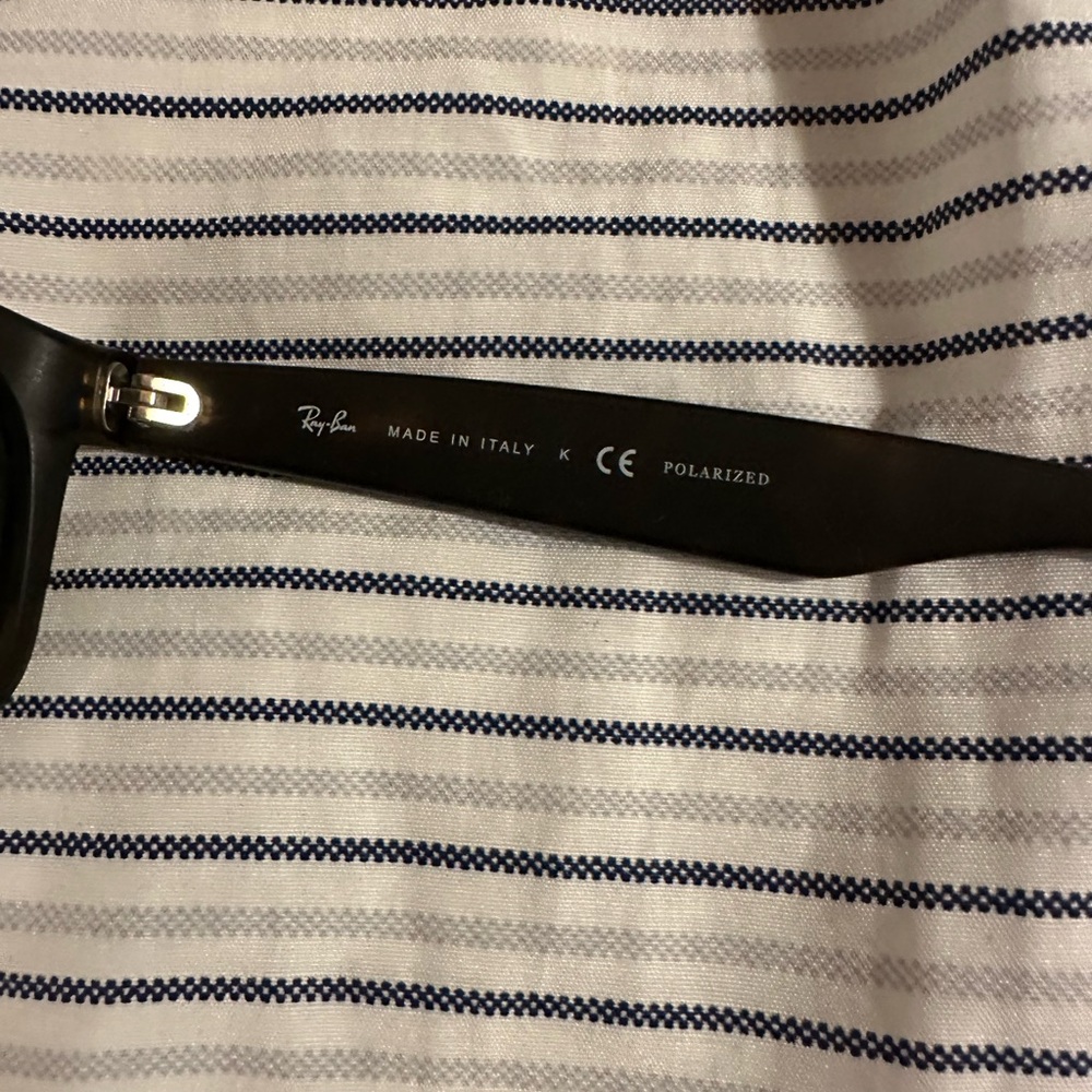 Polarized Ray Bans - Picture 5 of 7